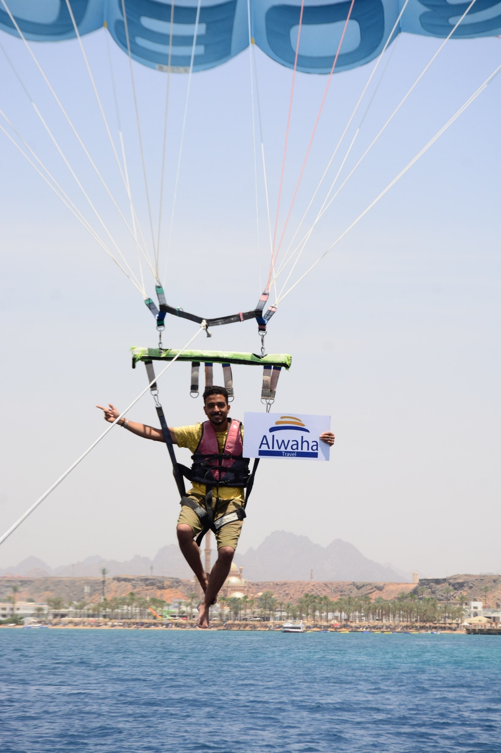 9Parasailing